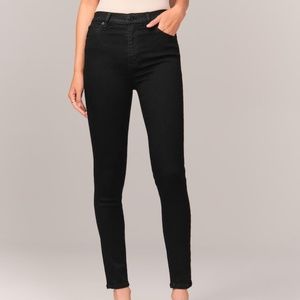 Black Abercrombie high rise super skinny jeans 33s